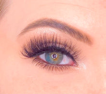 Load image into Gallery viewer, Emerald